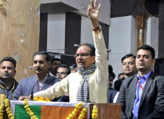 शिवराज ने घेरा तो झुकी मप्र सरकार, अब वन्दे मातरम् के साथ राष्ट्रगान भी गाया जाएगा